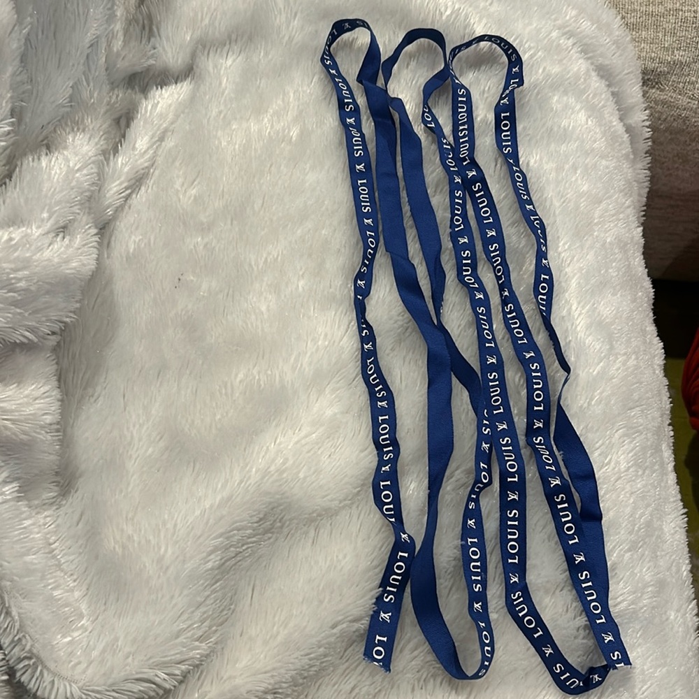 LOUIS VUITTON RIBBON
